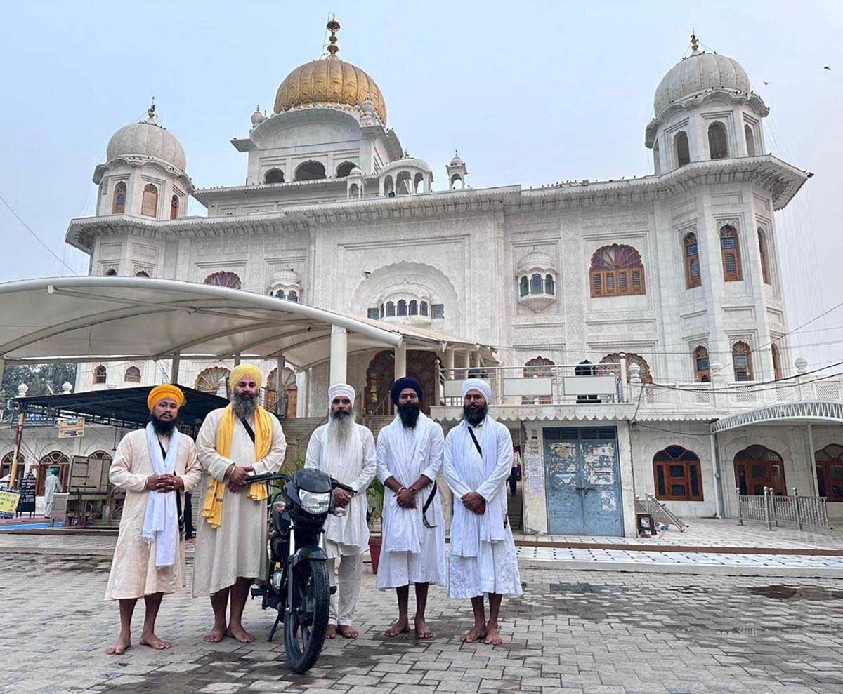 Hero Deluxe Motorcycle presented by a donor to Gurdwara Singh Shaheedan Sohana.
